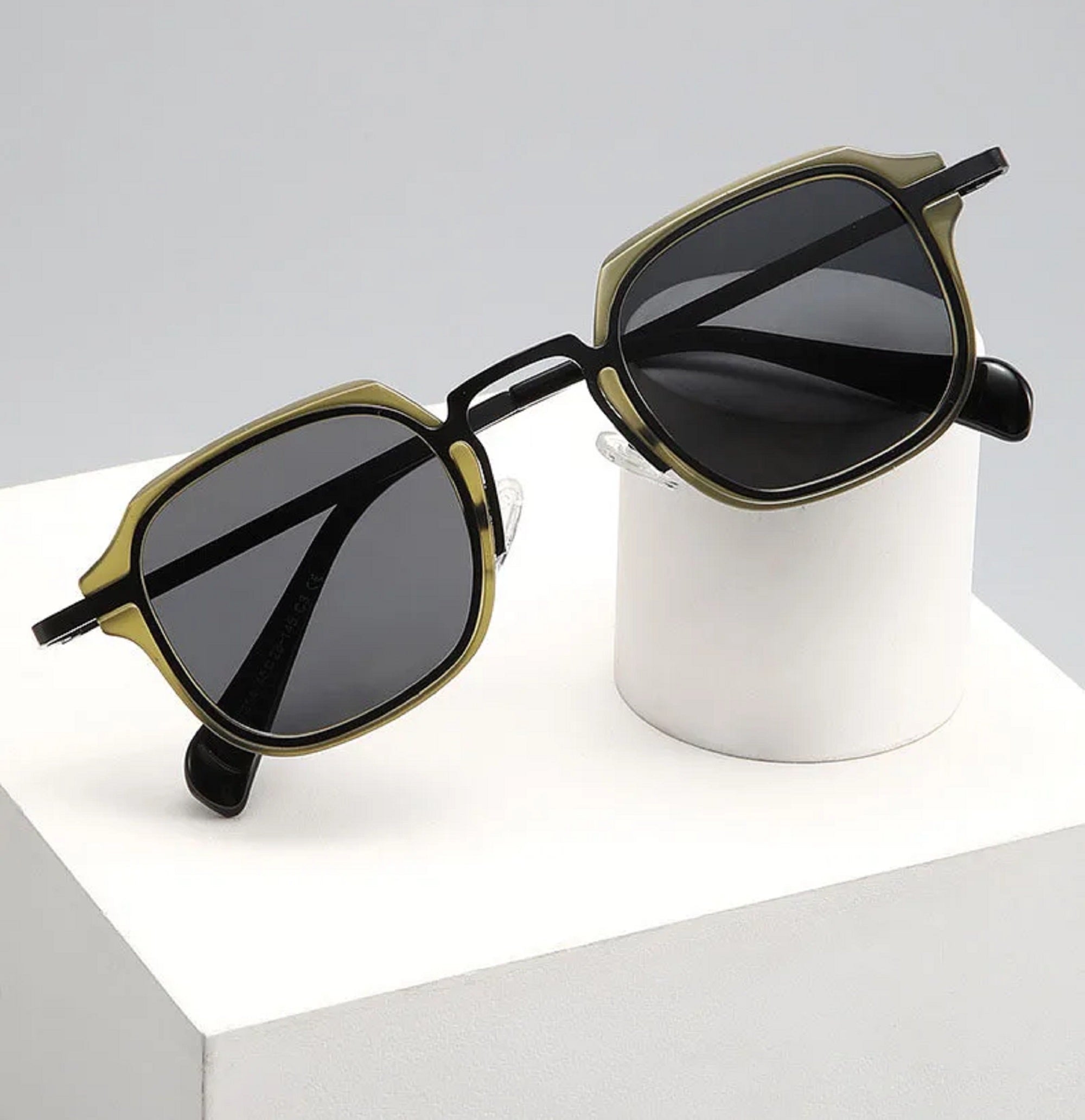 Oslo |Classic Square Metal Sunglasses