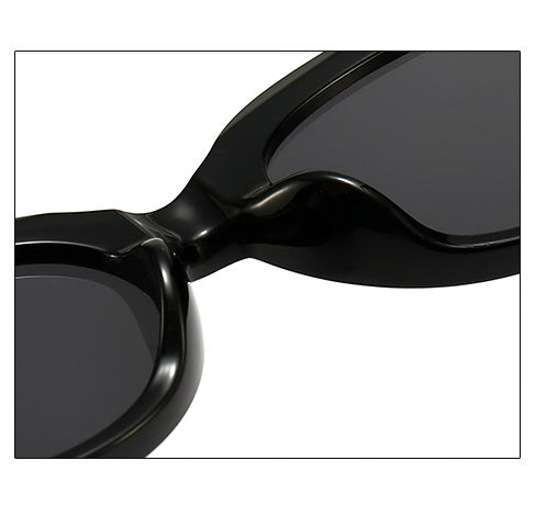 Geneva |Classic Oval PC Sunglasses