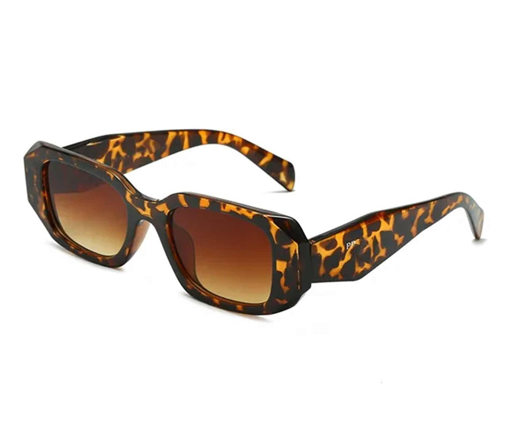 The Diplomat | Classic Oval Acetate Sunglasses